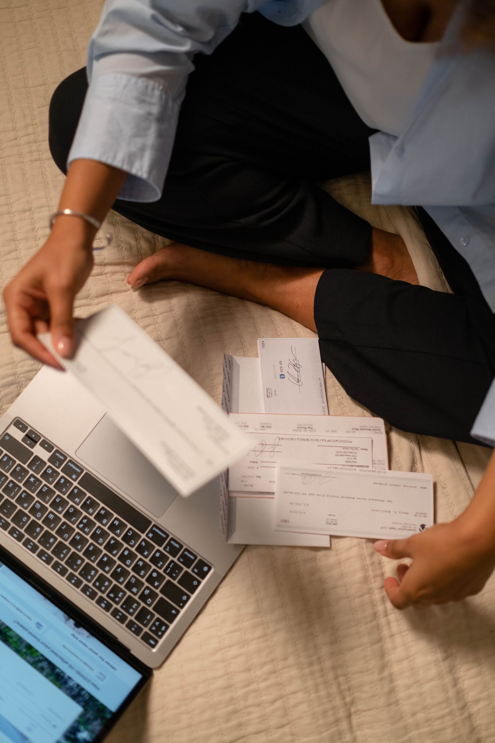 Sorting payout invoices as part of marketplace payment splitting