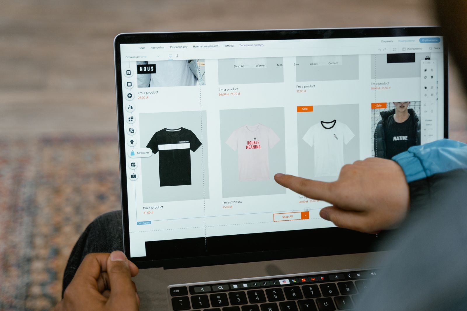 Product catalogue on screen showing the commerce data Medusa owns in a Payload CMS Medusa split