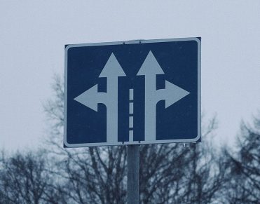 Medusa.js vs Shopify marketplace decision, choosing between two extension paths